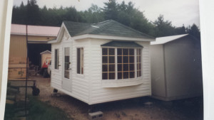 Cabanon de jardin, fenetre pour cabanon, porte de garage pour cabanon et porte de cabanon a vendre à Joliette | Cabanon Jean Paul Chevrette (4)